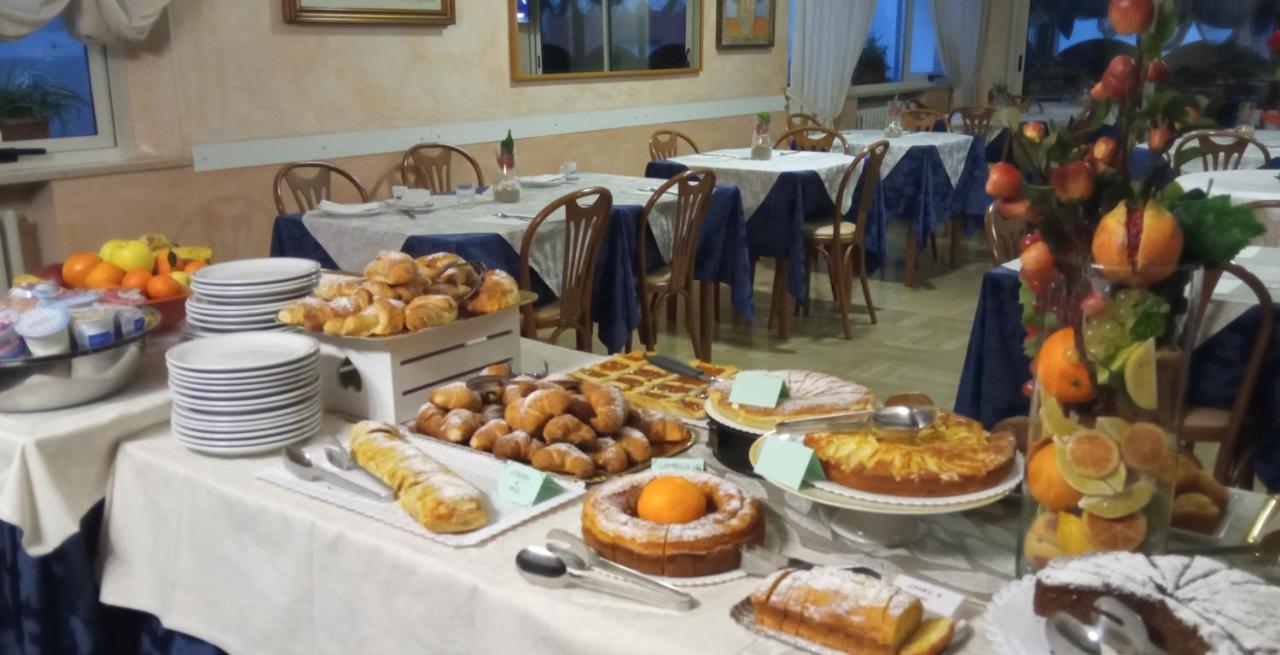 רימיני Hotel Verudella מראה חיצוני תמונה