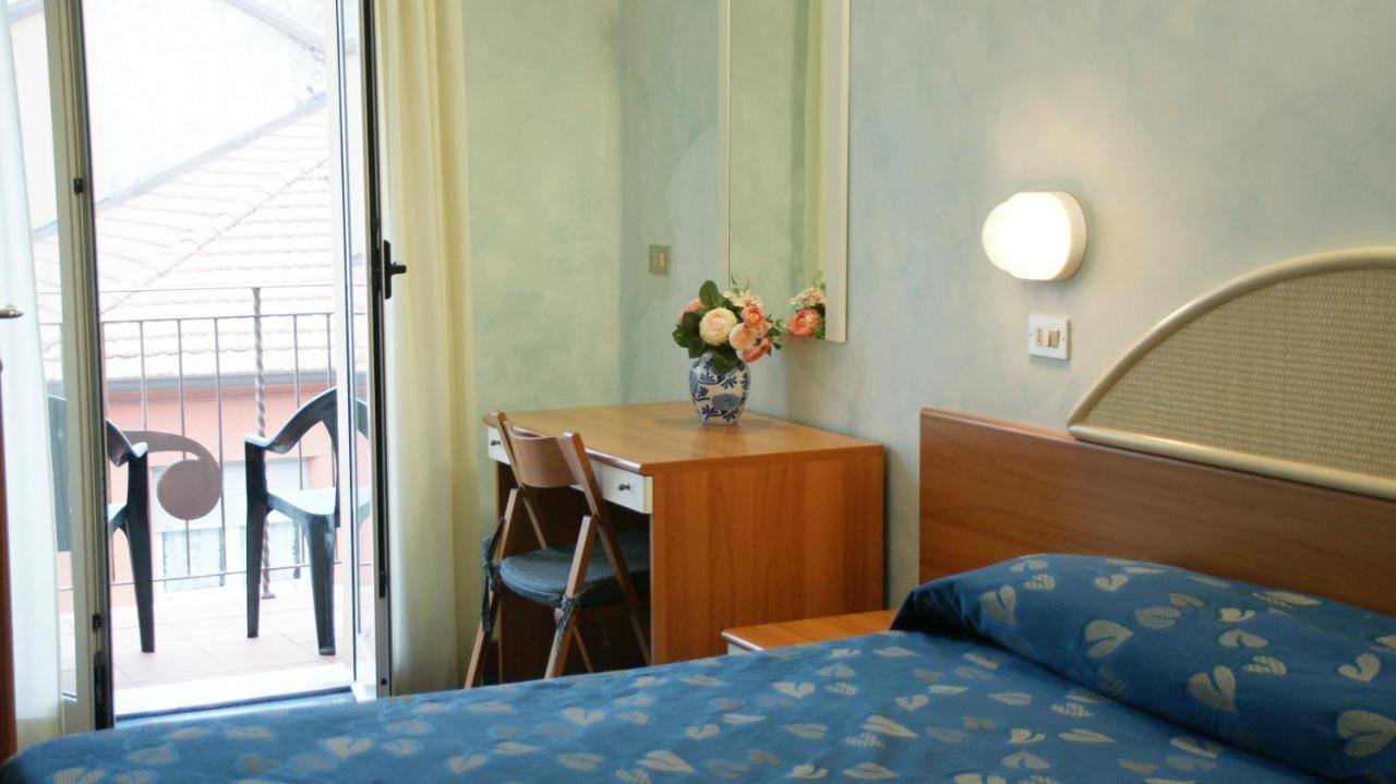 רימיני Hotel Verudella מראה חיצוני תמונה