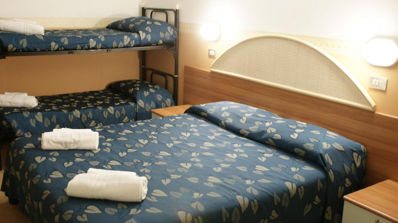 רימיני Hotel Verudella מראה חיצוני תמונה